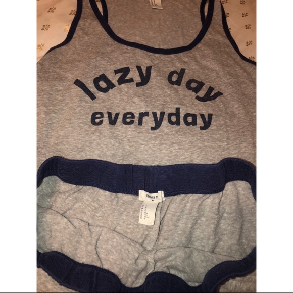 “two piece nighttime set” - Picture 3 of 4